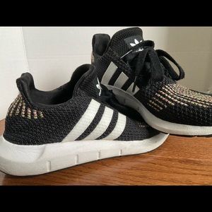 Adidas Swift Runs